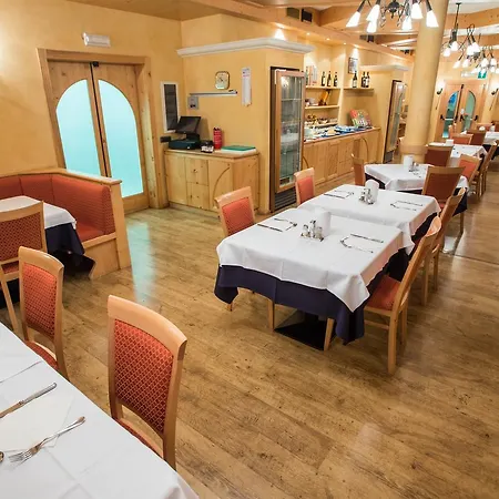 Hotel La Pastorella 3*
